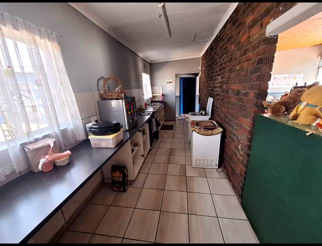 2 BEDROOM HOUSE FOR SALE IN VANDERBIJLPARK SE 1